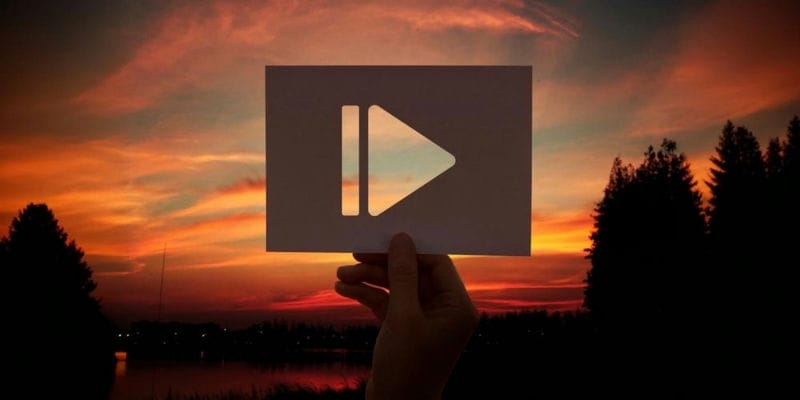 Как загрузить видео в Instagram*