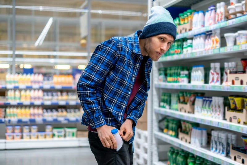 На 29% выросло число краж в британских магазинах