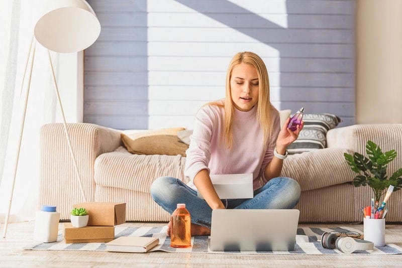 AliExpress: наиболее популярными товарами у россиян для релаксации стали ролики Гуаша и телескопическая чесалка