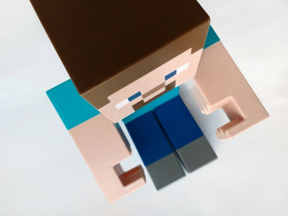 Minecraft стала самой популярной игрой у россиян