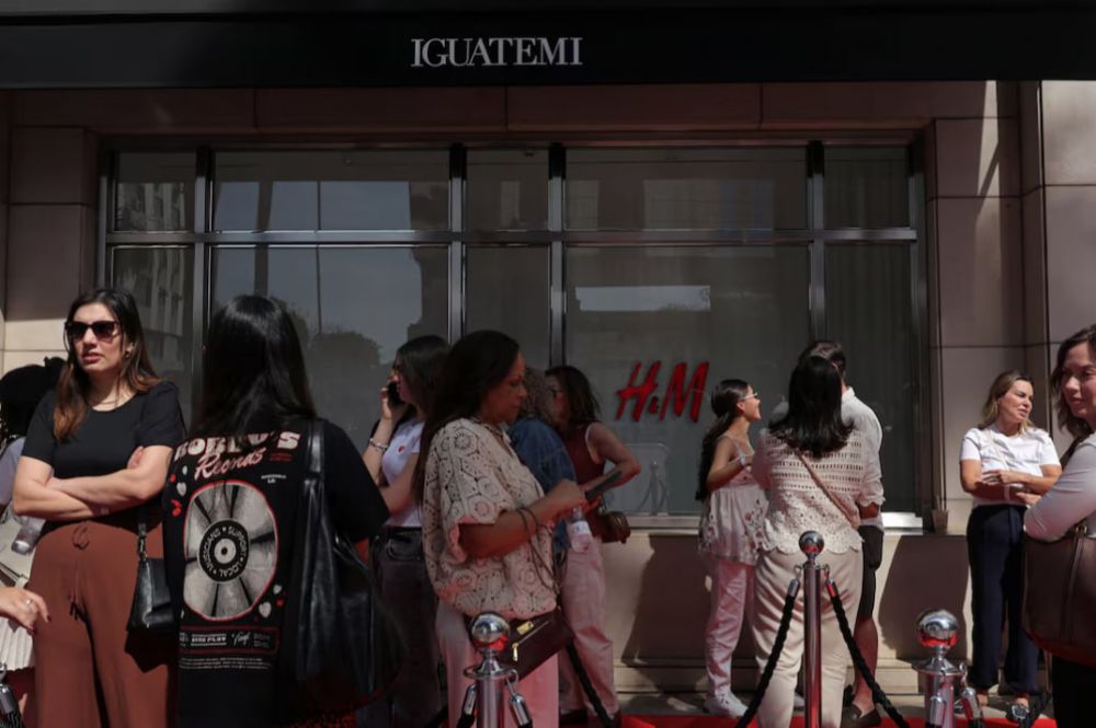 Сеть H&M открыла первый магазин в Бразилии