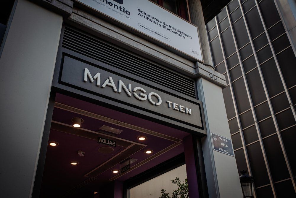 Компания Mango планирует открыть около 20 магазинов под брендом Mango Teen