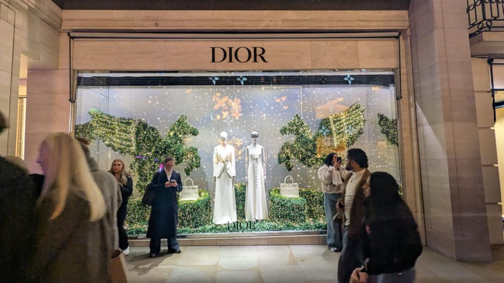 К 2028 году в Москве могут вновь заработать магазины Dior