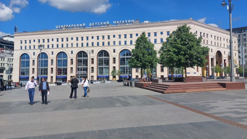 В ЦДМ на Лубянке появятся роботы-уборщики