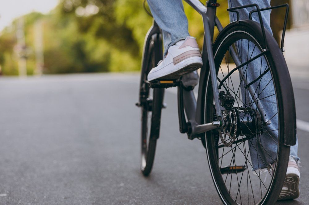 «Авито Услуги»: в мае спрос на ремонт и аренду велосипедов и байдарок подскочил на 40–50% за месяц