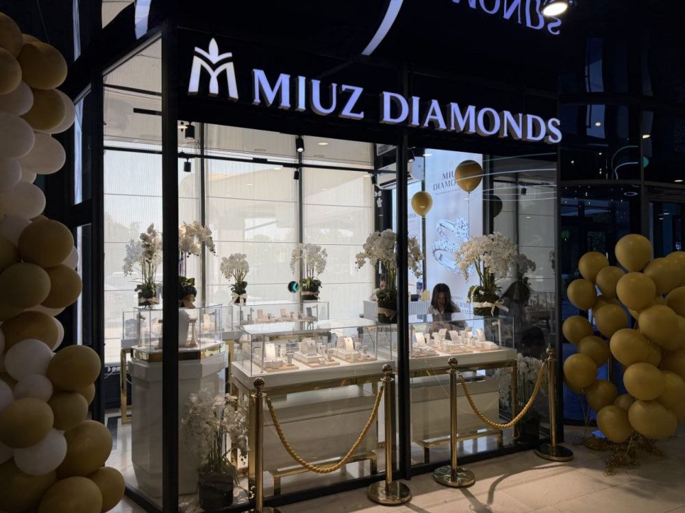 В Республике Узбекистан заработал первый магазин ювелирной сети Miuz Diamonds