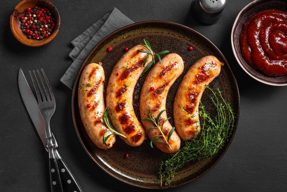 X5 временно приостановила продажи продукции «Великолукского мясокомбината» до проверки